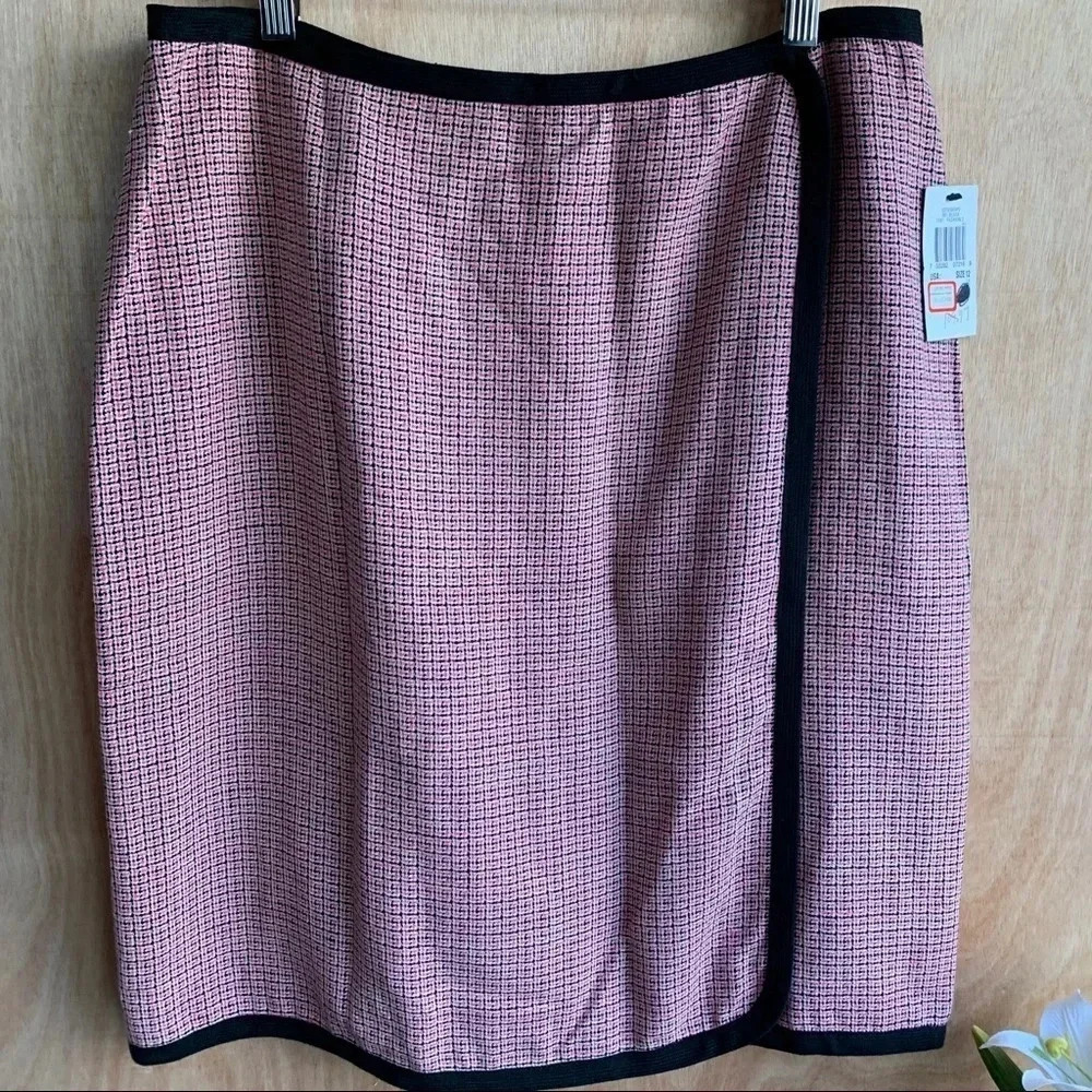 **NEW Anne Klein Wrap Skirt